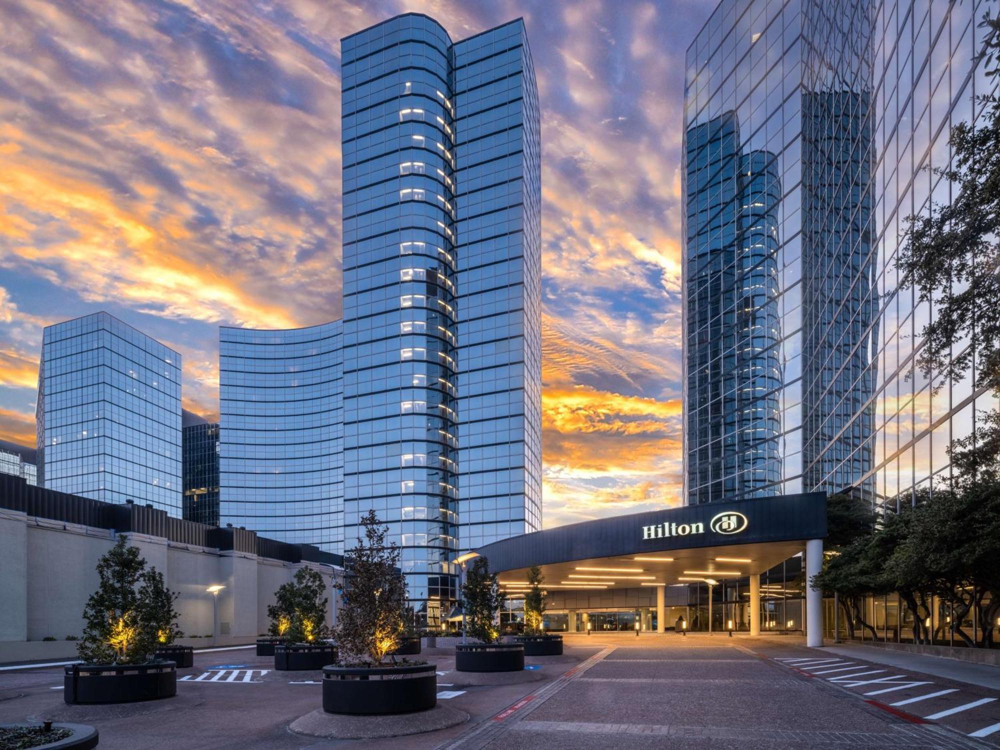 Hilton Dallas Lincoln Centre Exterior photo
